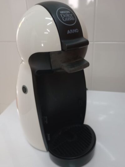 17 – CAFETEIRA DOLCE GUSTO